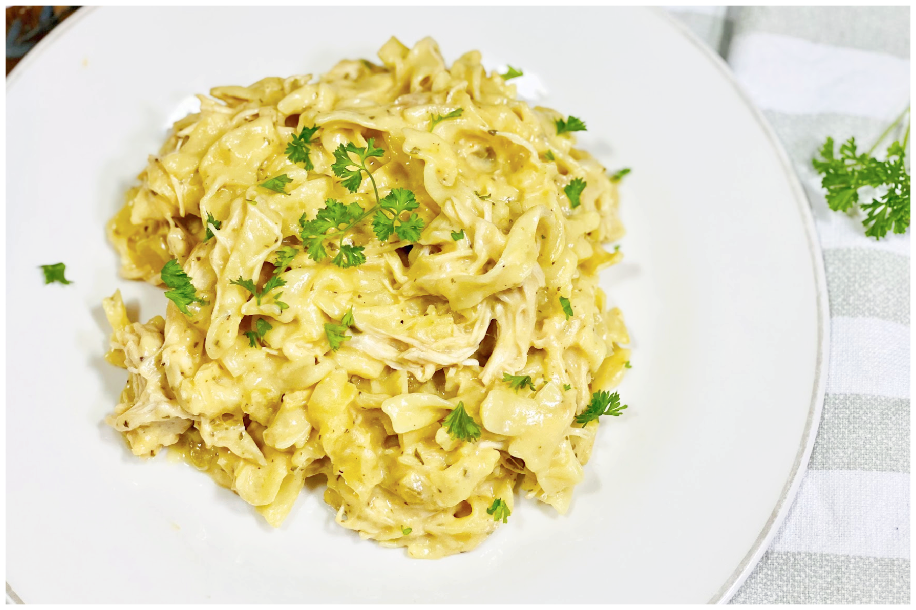Slow-Cooker Creamy Chicken and Noodles