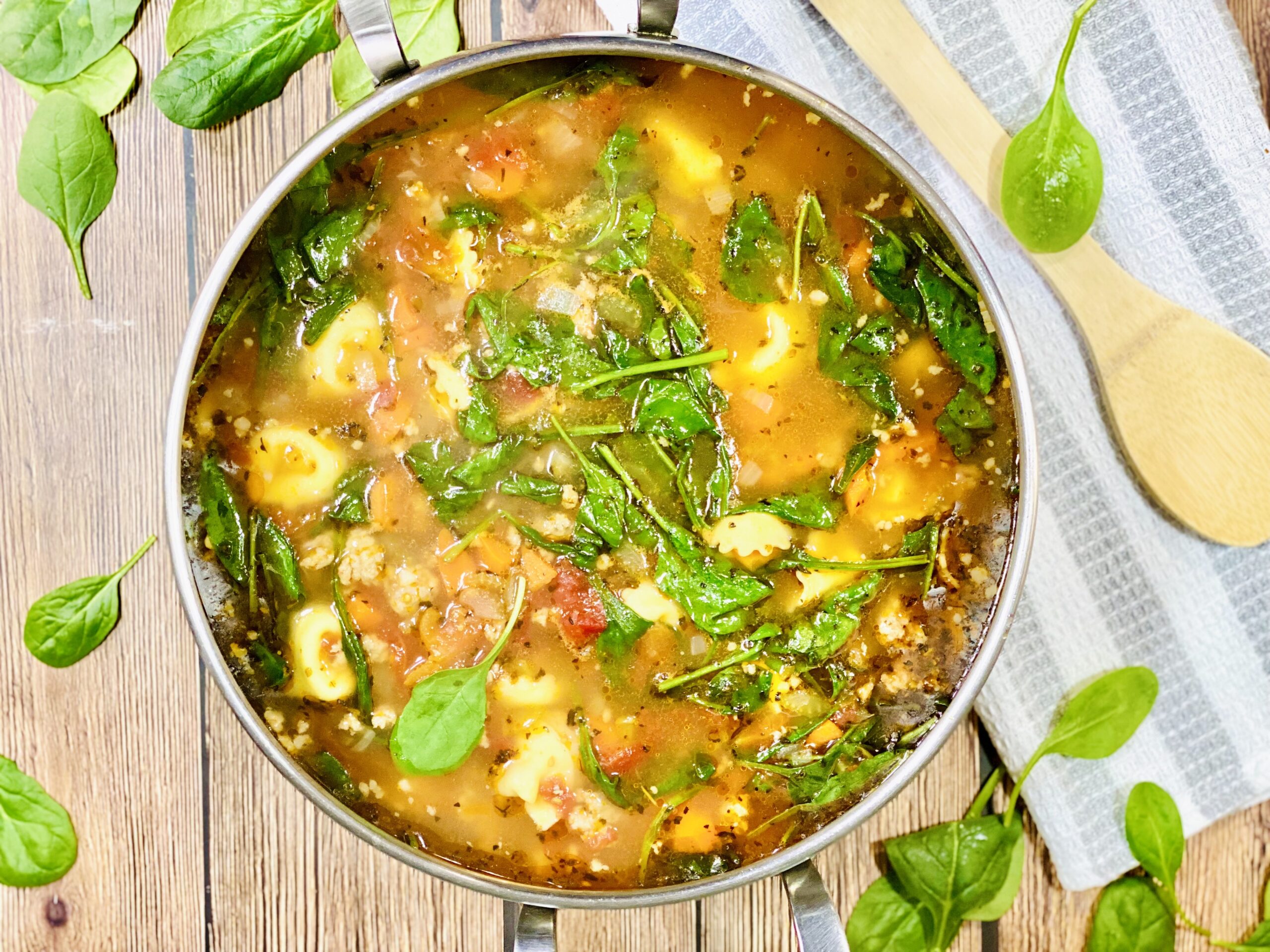 Sausage, spinach and tortellini soup